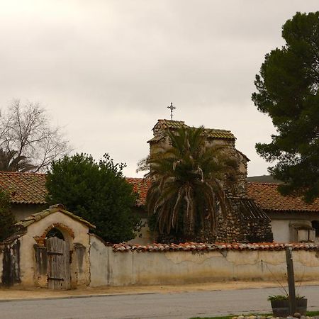 Western States Inn - San Miguel מראה חיצוני תמונה