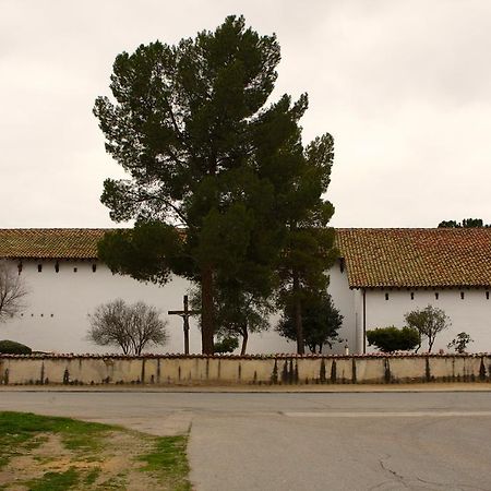 Western States Inn - San Miguel מראה חיצוני תמונה