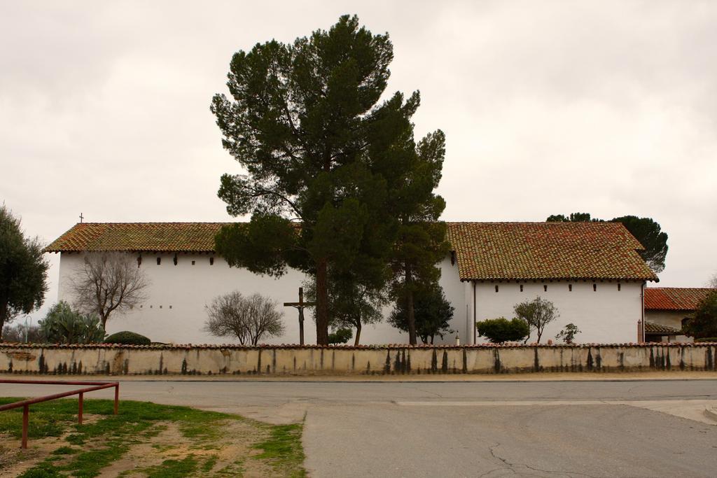 Western States Inn - San Miguel מראה חיצוני תמונה